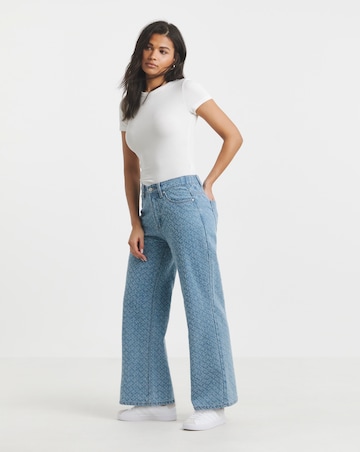 Linear Distressed Denim Wide Leg Jeans