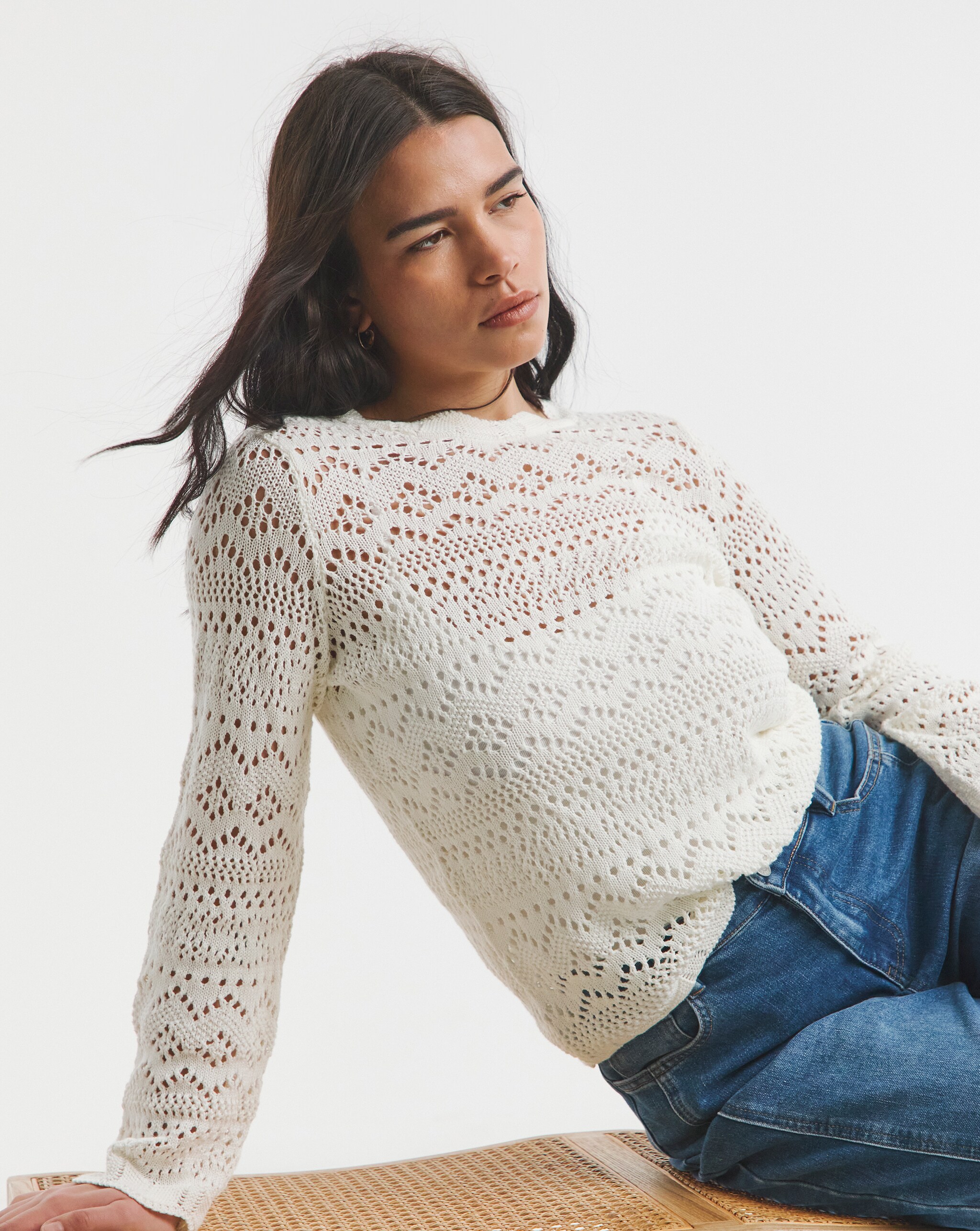Crochet knit in cream