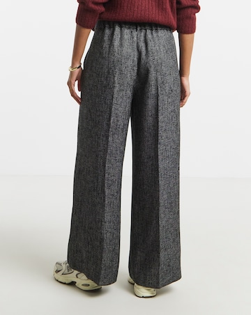 Premium Textured Wide Leg Trouser