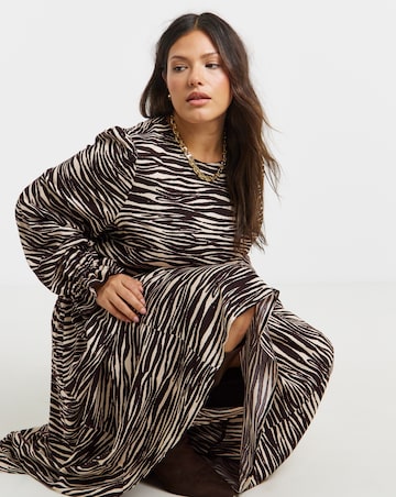 Zebra Pocket Midi Dress