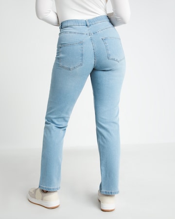 Light Wash 24/7 Straight Leg Jeans
