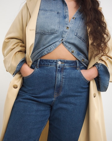 Mid Wash 00s Wide Leg Jean