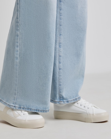Chicago Retro Runner Trainers - Wide Fit (E)