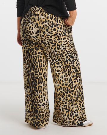 Leopard Print Drawcord Waist Wide Leg Trouser