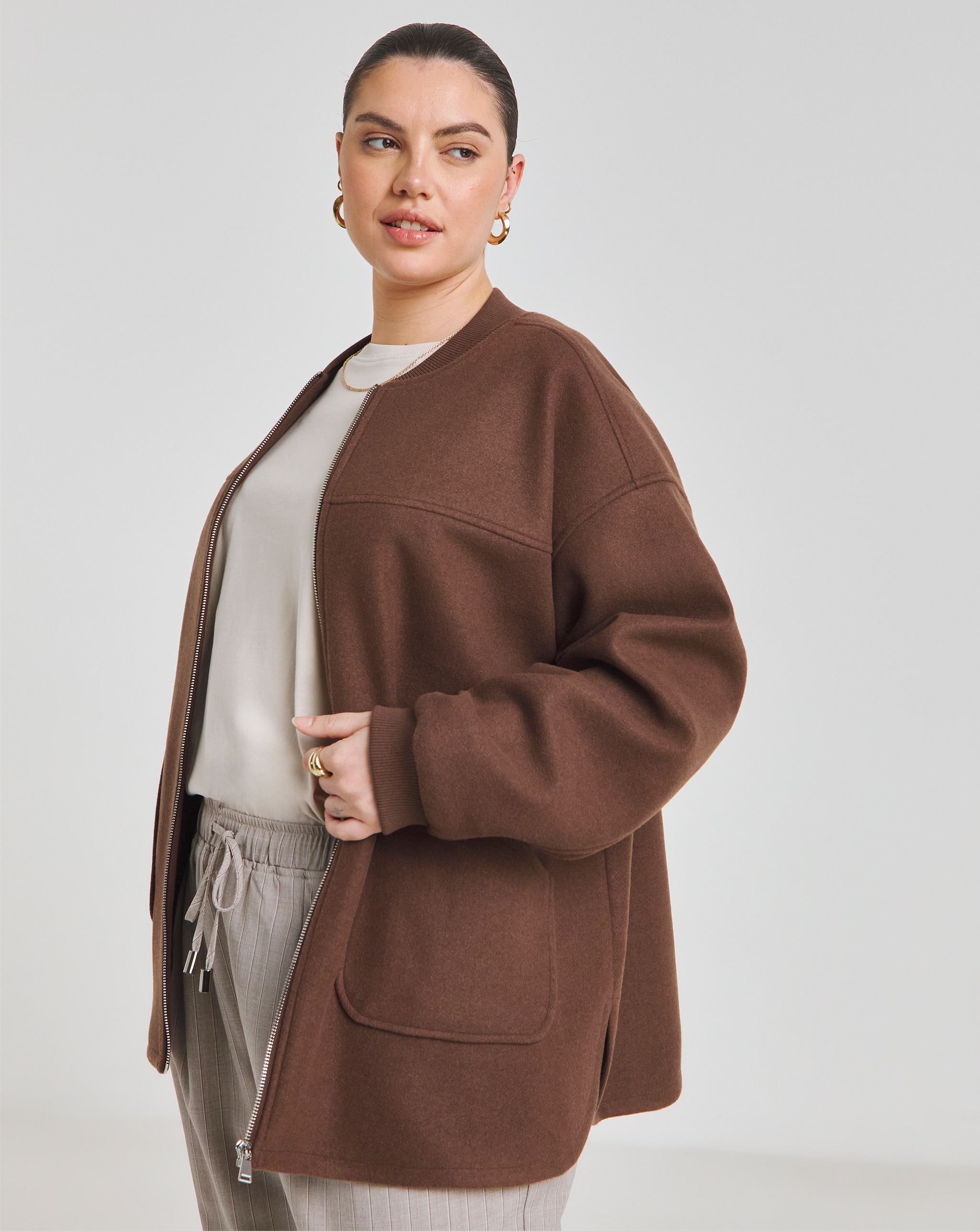 Casual jacket in brown