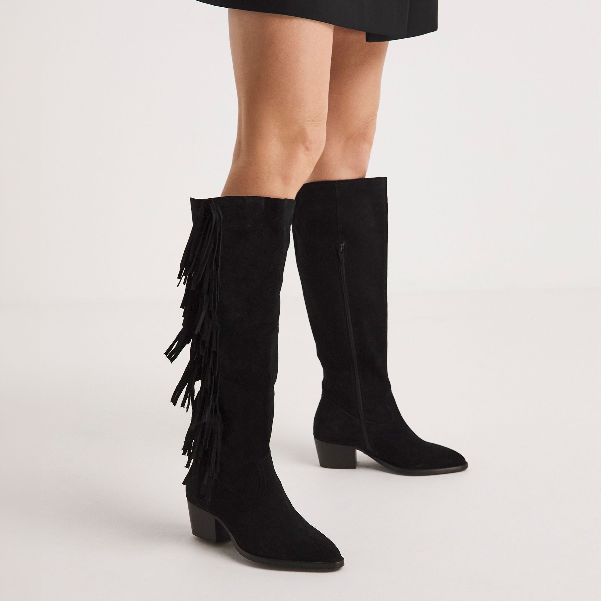Fringe detail boots in black