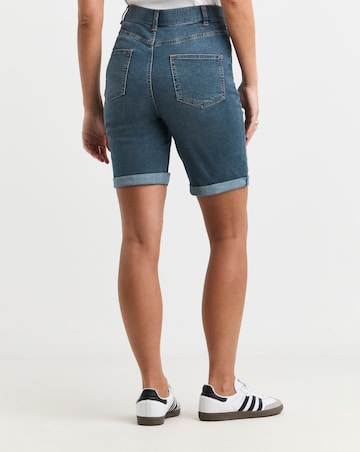 Mid Vintage 24/7 Knee Shorts