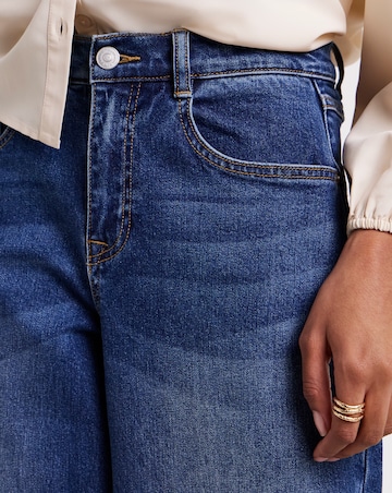 Mid Wash Cropped Barrel Jeans