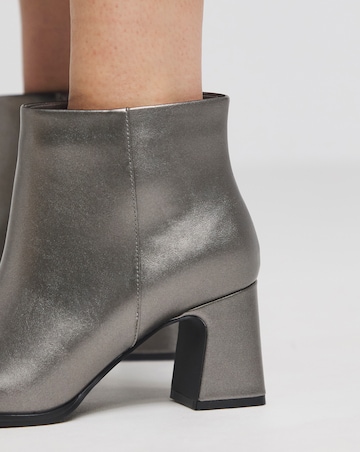 Loise Block Heel Ankle Boots - Wide Fit (E)