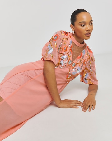 Boutique Peach Floral Angel Sleeve Embroidered Maxi Dress