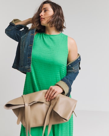 Simply Be Green Textured Jersey Asymmetric Maxi Dress With Bow Back