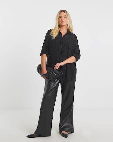 Black Relaxed Dip Back Georgette Dobby Shirt