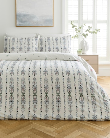 Chiara Peacock Border Cotton Blend Reversible Duvet Cover Set