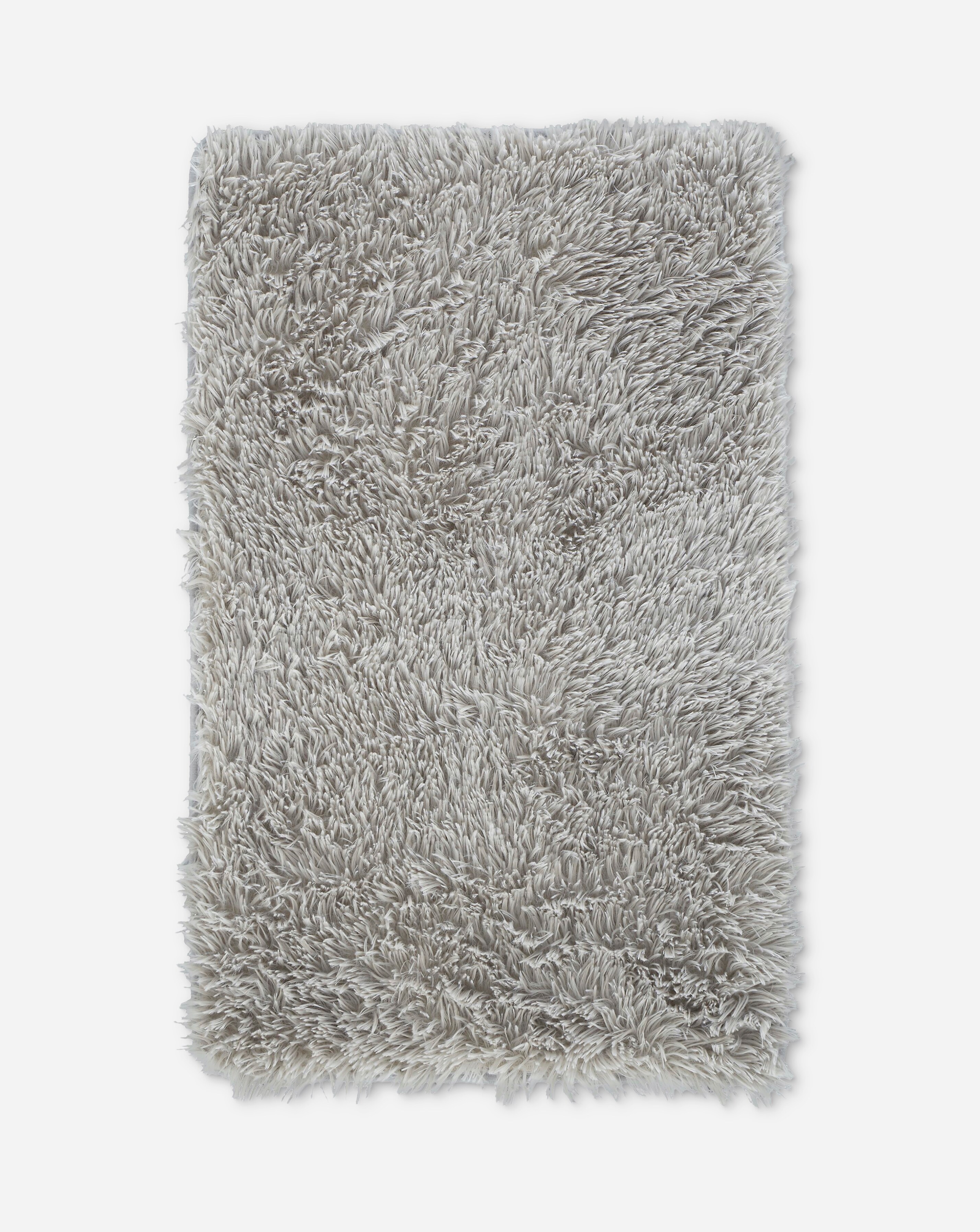 Catherine Lansfield Cuddly Silver Bath Mat