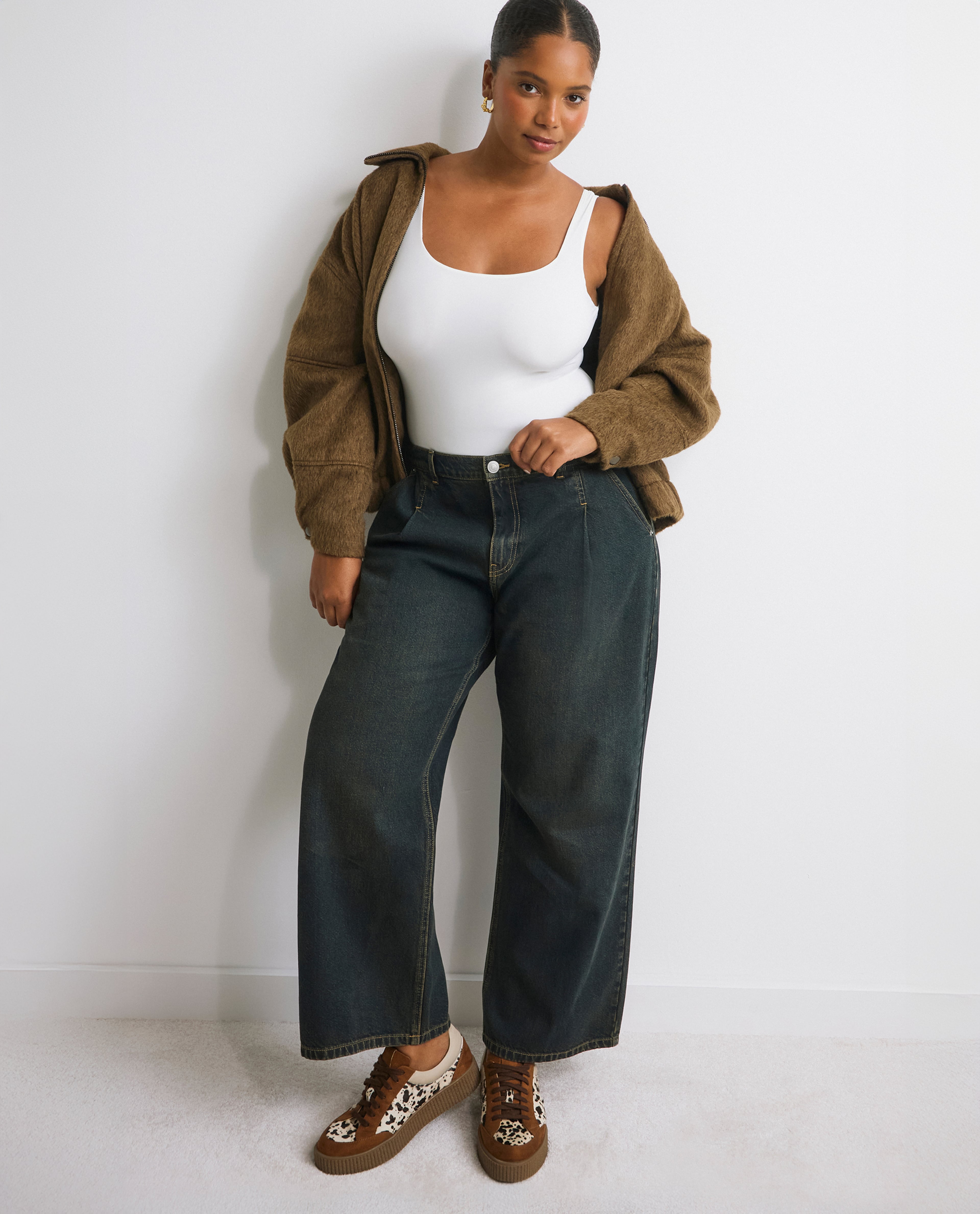 New season wide-leg jeans