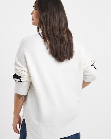 Simply Snug Floral Embroidered Sleeve Detail Tunic