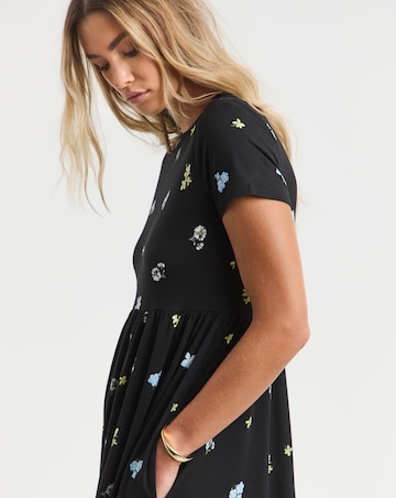 Ditsy Floral Print Supersoft Pocket Midi Dress