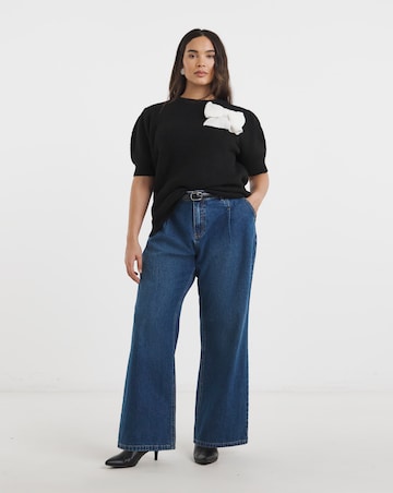 Simply Snug Black/Ivory Puff Sleeve Bow Applique Knitted Top