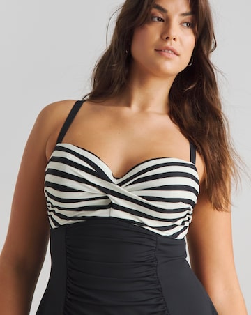 MAGISCULPT Firm Control Underwired Swimdress