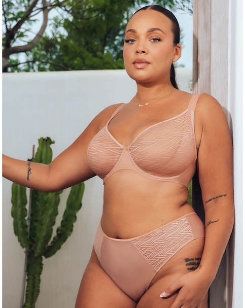 Curvy Kate Smoothie Lace Moulded Balcony Bra