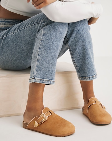Ellie Footbed Closed Toe Mule Shoe Extra Wide EEE Fit