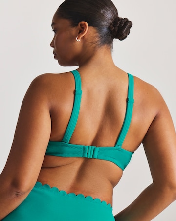 MAGISCULPT Scallop Edge Bandeau Bikini Top