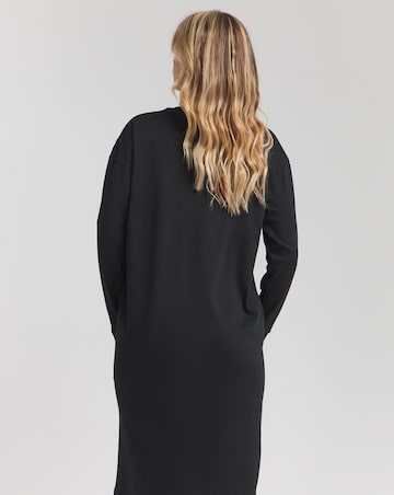 Black Long Sleeve Graphic T-Shirt Midi Dress