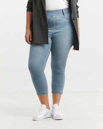 Simply Be Light Wash Pull On Capri Jegging
