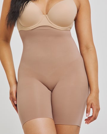 Spanx Everyday Seamless Medium Control High Waist Shorts