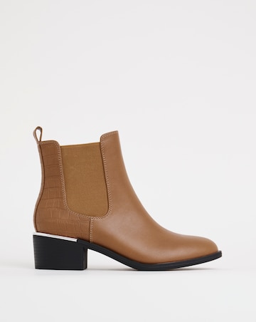 Heavenly Soles Danica Heeled Chelsea Boots Extra Wide EEE Fit