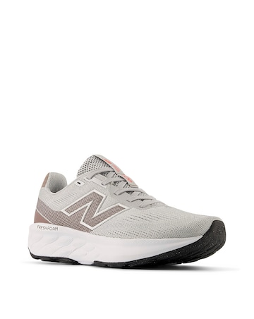 New Balance 520 Trainers