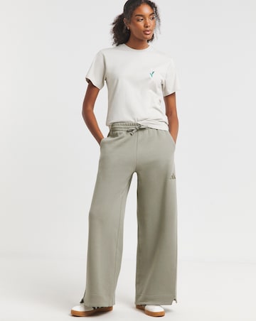 adidas Trio Floral T-Shirt