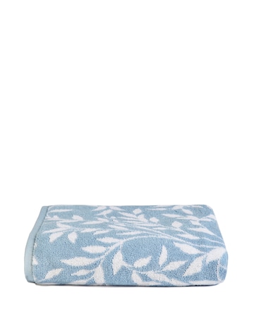 Dreams and Drapes Sandringham Towels