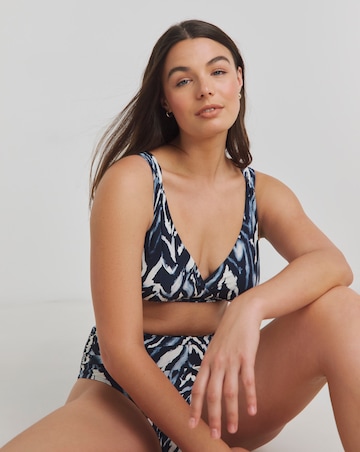 MAGISCULPT Plunge Bikini Top