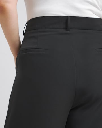 Wide Leg Tailored Trousers