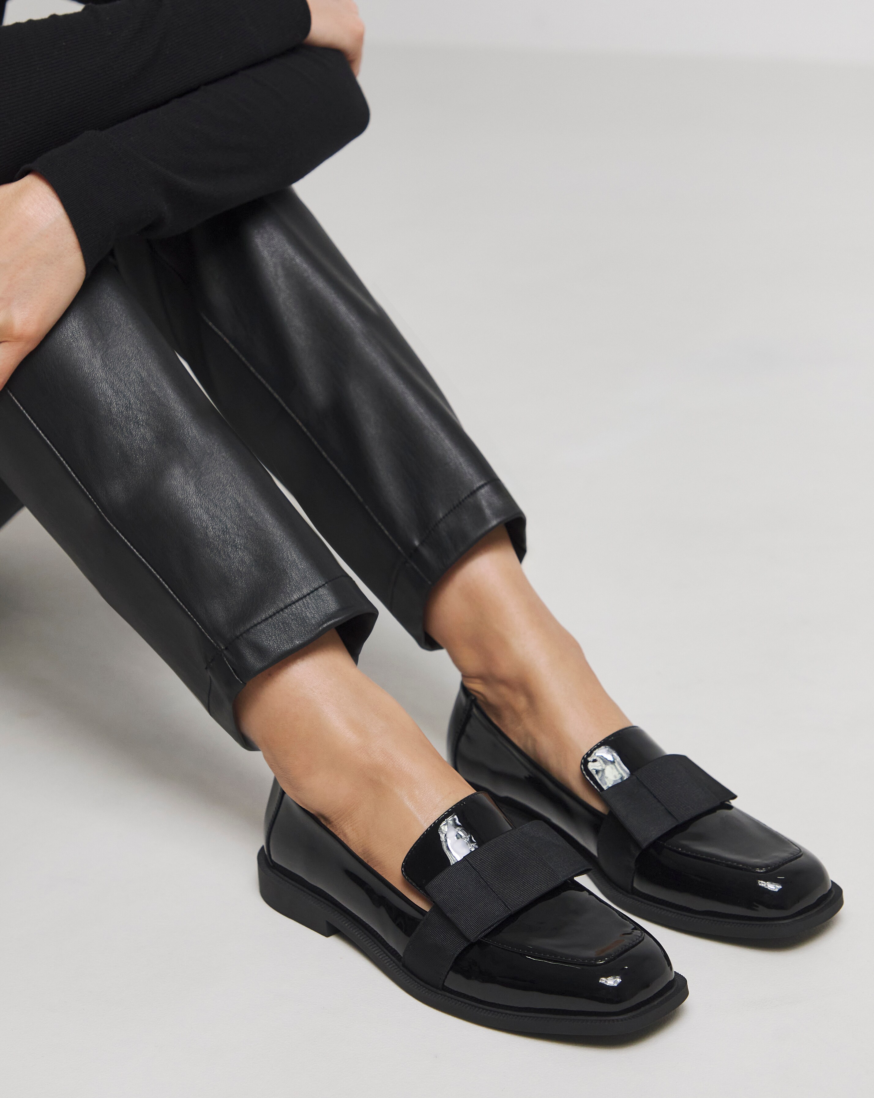 Lorelei Oversize Bow Loafer Shoes - Extra Wide Fit (EEE)