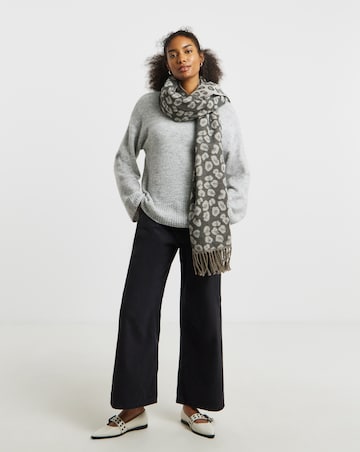 Leopard Print Midweight Scarf