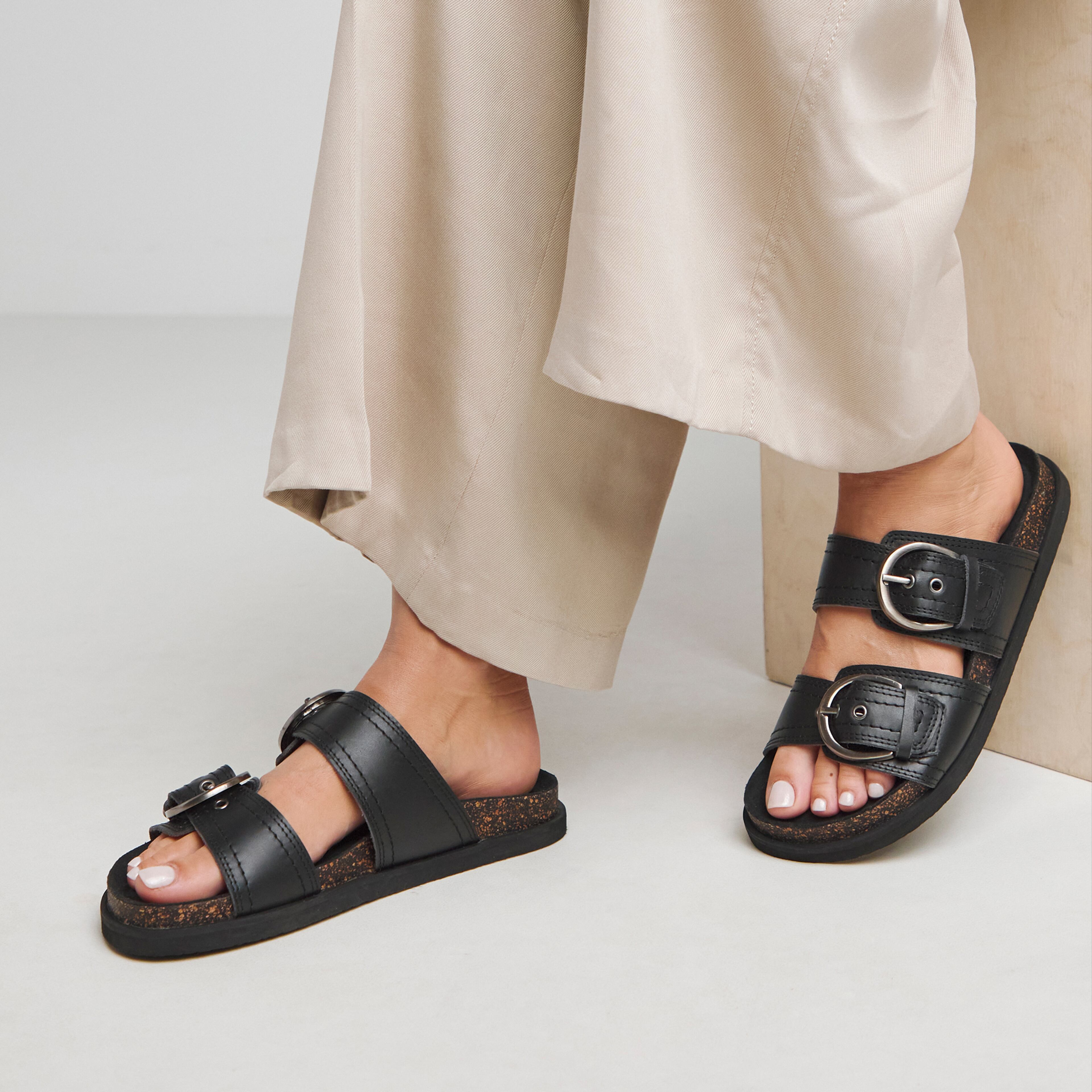 Sandals with buckles in black