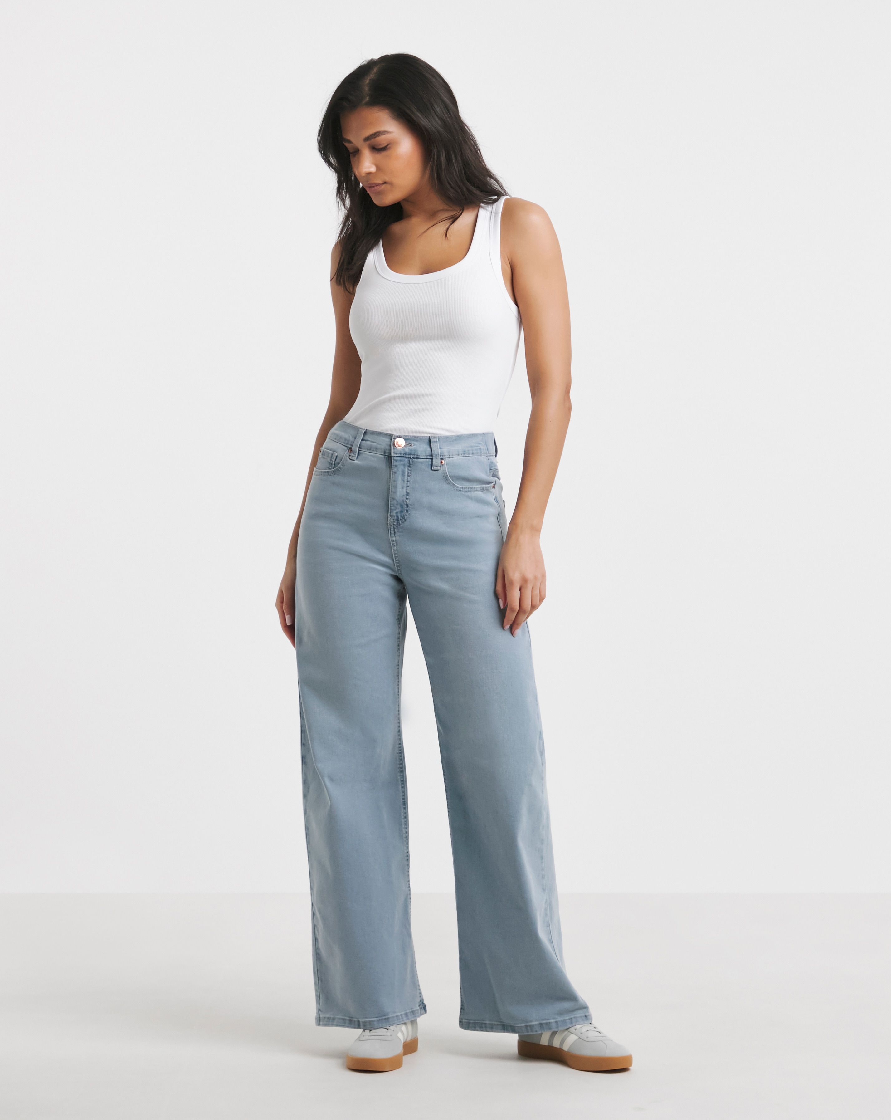 Light Wash 24/7 Stretch Wide Leg Jeans