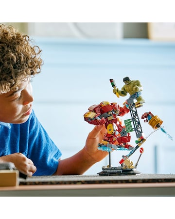 LEGO Marvel Epic Battle: Hulkbuster vs. The Hulk 76343