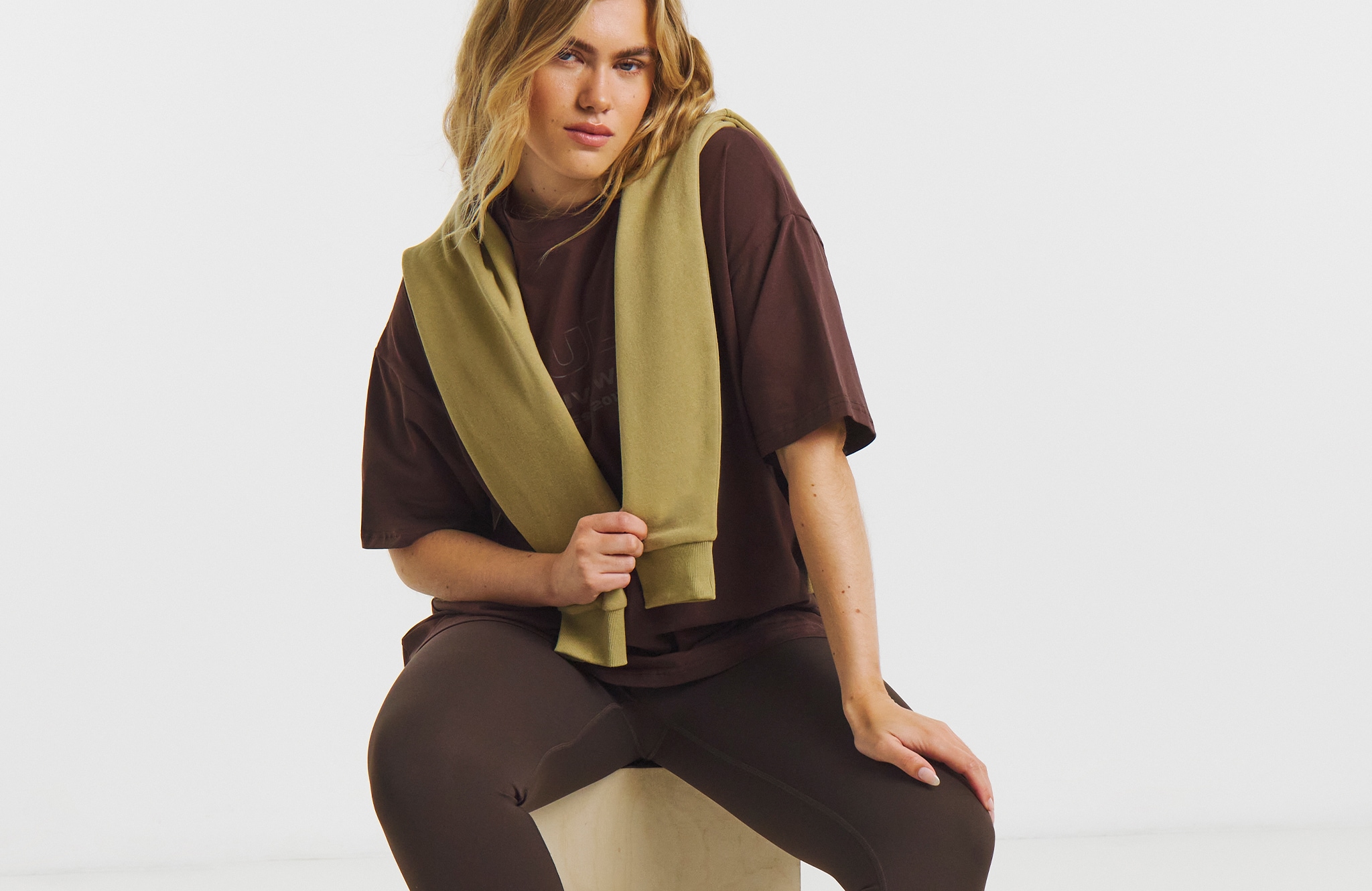 Model wearing Sculpt Activewear Hybrid Leggings