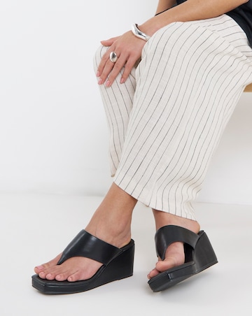 Fresno Wegded Toe Post Sandals - Extra Wide Fit (EEE)