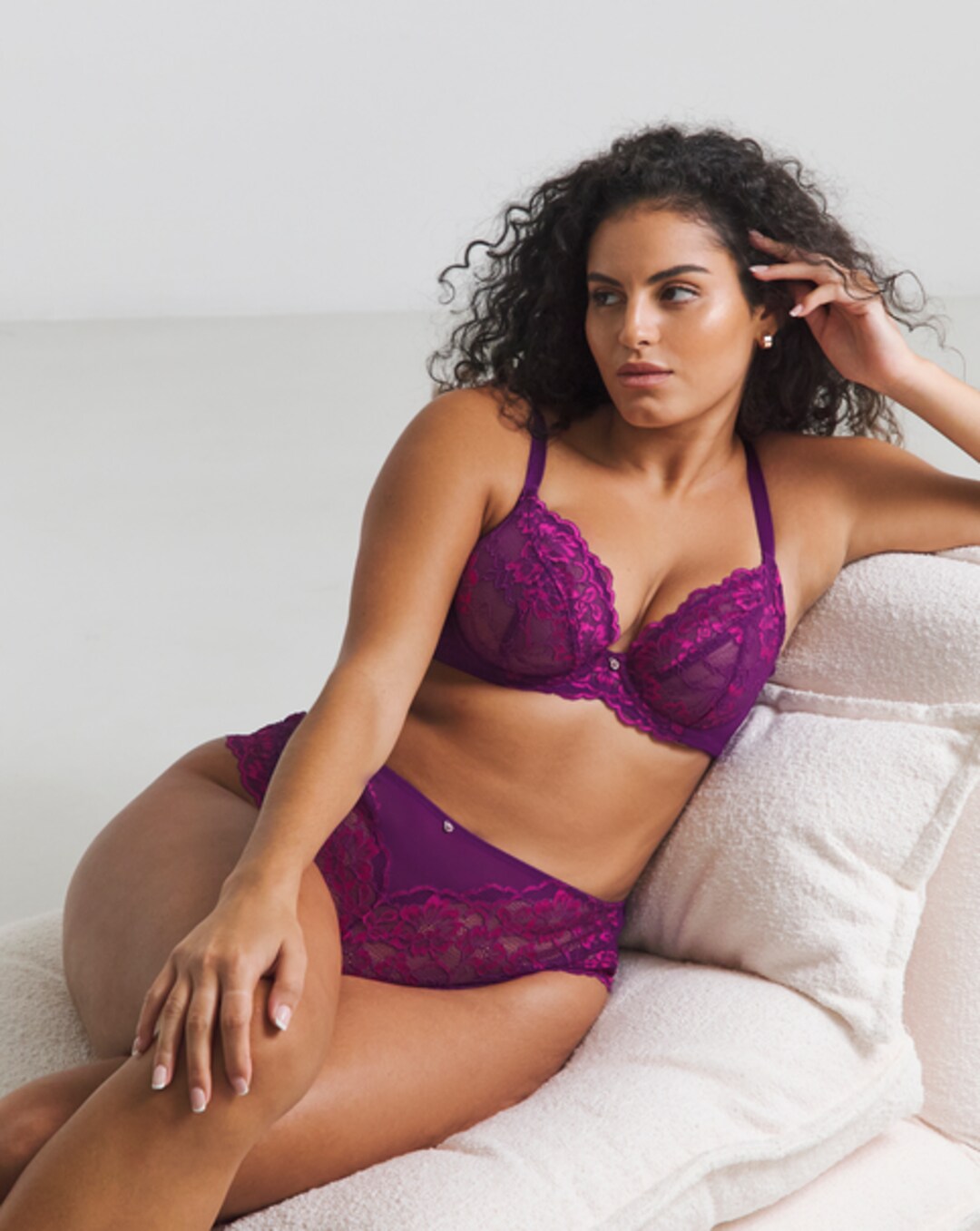 sexy lingerie outlet Dark green lingerie: Luxe & Comfort main image 0