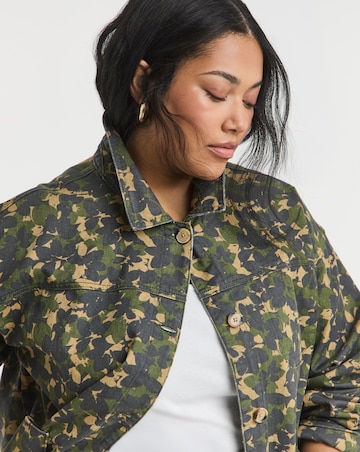 Simply Be Camo Print Button Through Cropped Utility Jacket