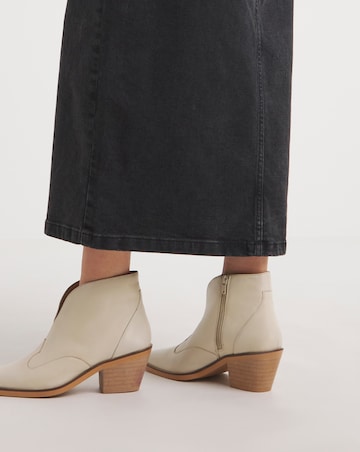 Alma Leather V Cut Western Ankle Boots - Extra Wide Fit (EEE)