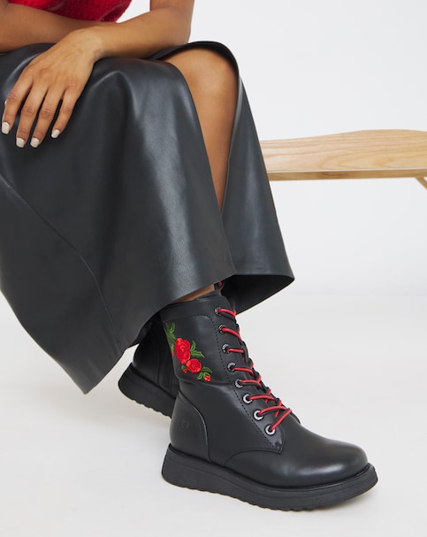 Heavenly Feet Martina Boot Ex Wide