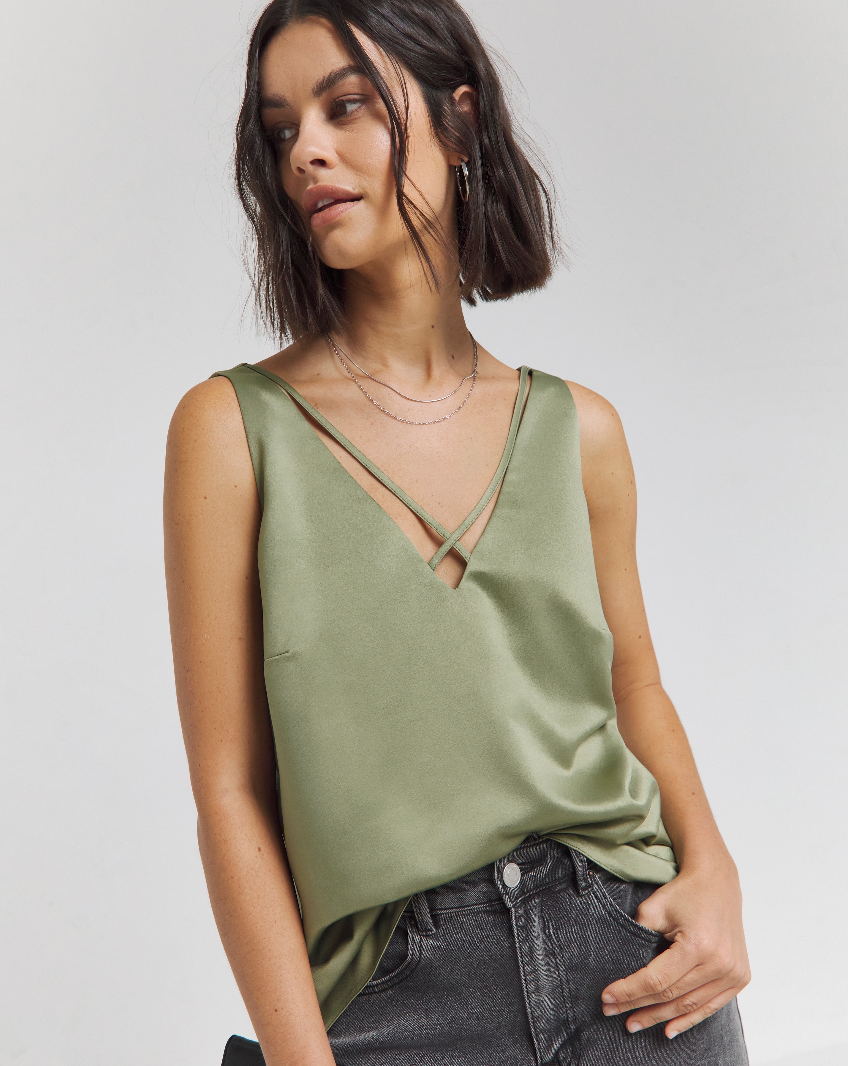 【quūi 】quui　back cross satin camisole TOUTOUAI Women's Silk Satin Camisole Cowl Neck Tank Top Cami