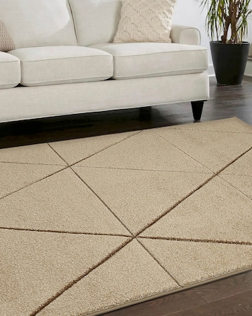 Sara Carved Triangle Rug