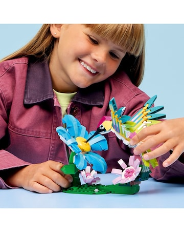 LEGO Creator Wild Animals: Colorful Hummingbird 31384