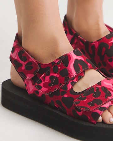 Dream Touch And Close Active Flat Sandals Extra Wide EEE Fit